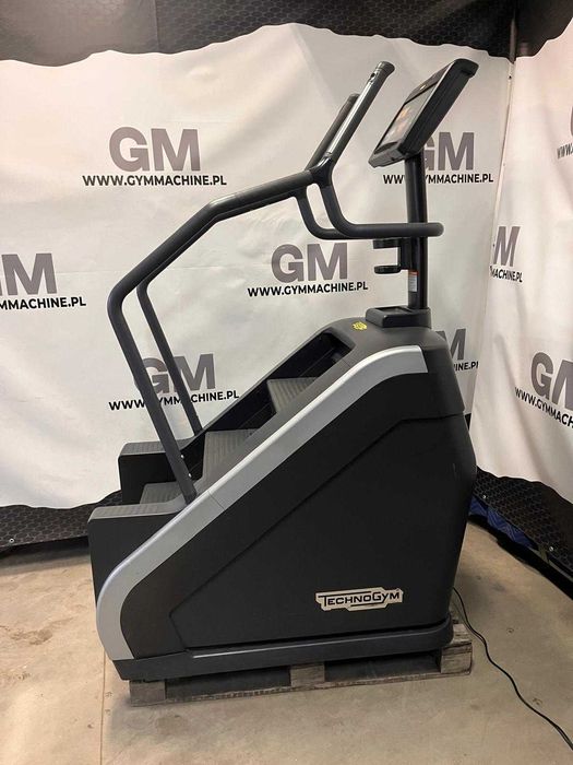 Schody Technogym Excite Climb 1000 Unity 3 system LIVE