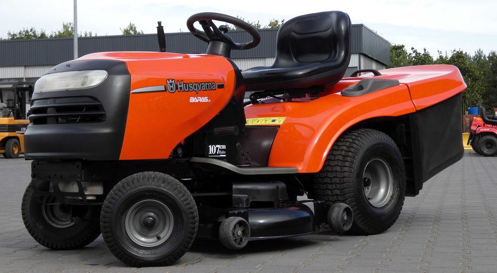 Traktorek kosiarka Husqvarna (040904.6) - Baras