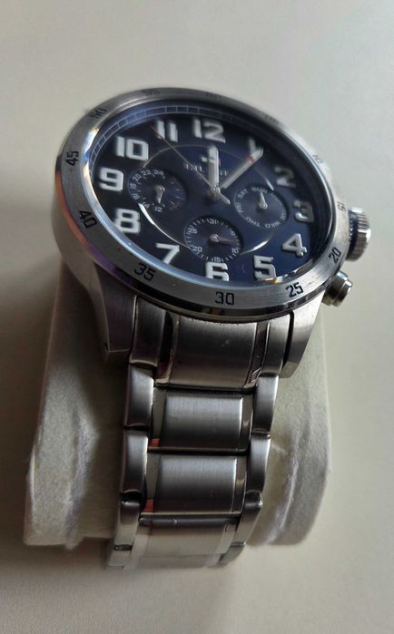 Zegarek Tommy Hilfiger Decker - stan idealny
