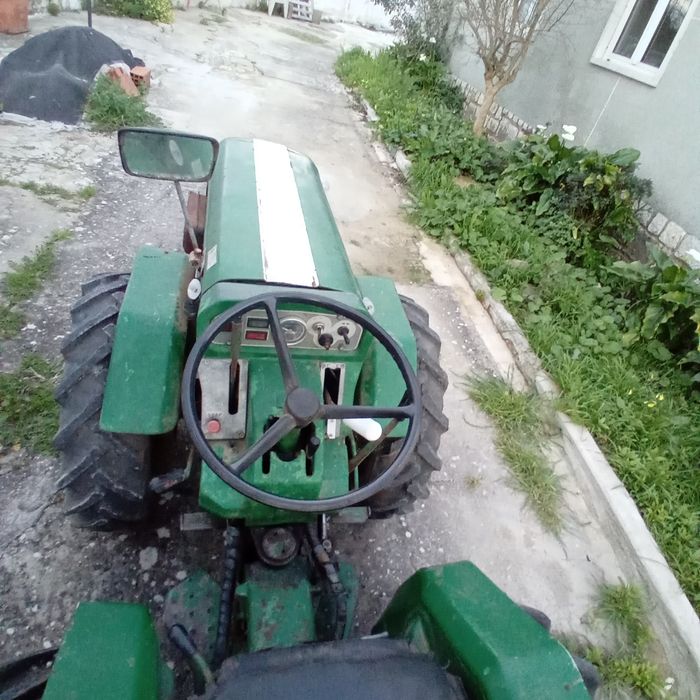 Trator articulado Ferrari