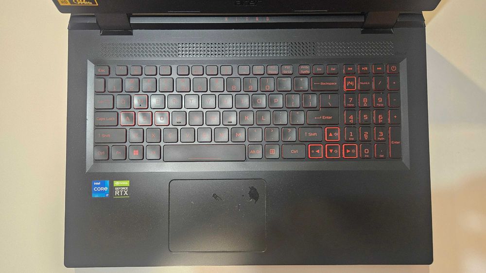 Acer Nitro 5 17,3” | i7-12700H | RTX 3050 | 16 GB RAM | SSD 512 GB