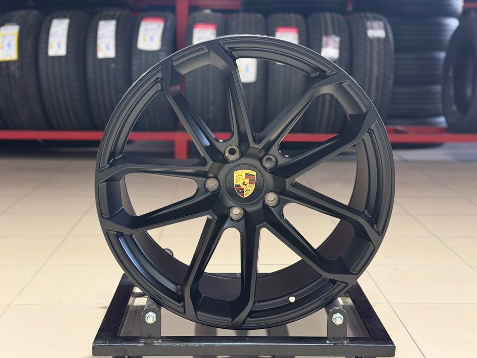 Різноширокі диски Replica Porsche 878 SB R22*10/11,5 5x130 ET45/61 Dia71,56
