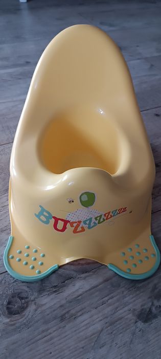 Nocnik  żółty        .