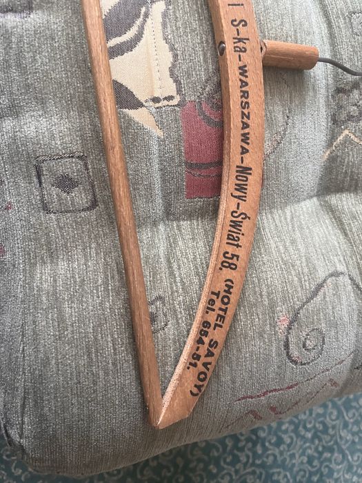 Wieszak ubraniowy Ignatowski hotel SAVOY