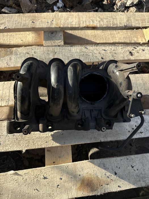 Впускной коллектор dacia solenza