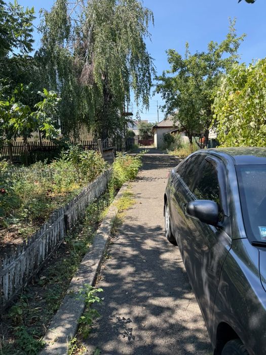 Продам будинок в центрі міста