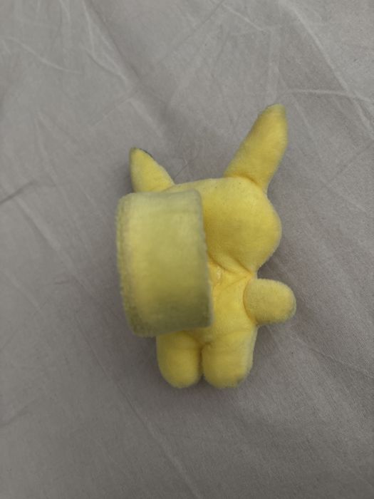 Opaska na rękę pikachu