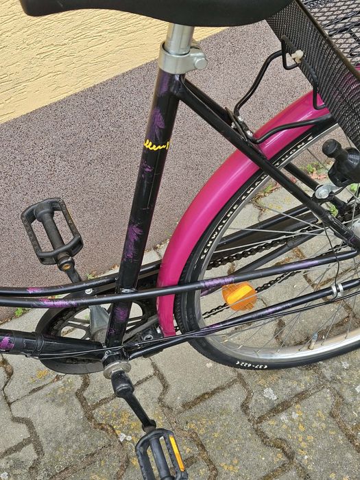 Rower Miejski "Retro Pink" –28 cali, 3 Biegi, Koszyki, Gotowy do Jazdy!