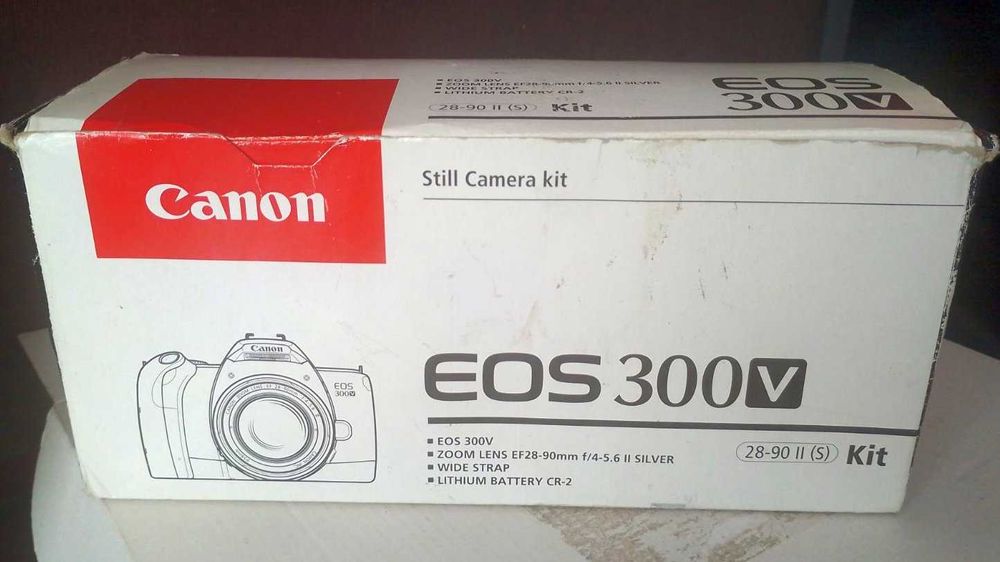 Продам  плівковий дзеркальний фотоапарат Canon 300V