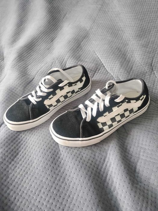 Trampki Vans rozm 38. 5 . Raz założone . Sprzedaż grzecznościowa