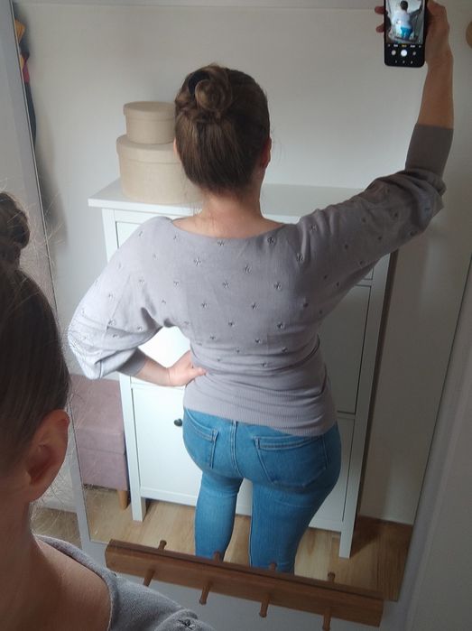 Szara bluzka S/M bufiaste ramiona wyszywane gwiazdki