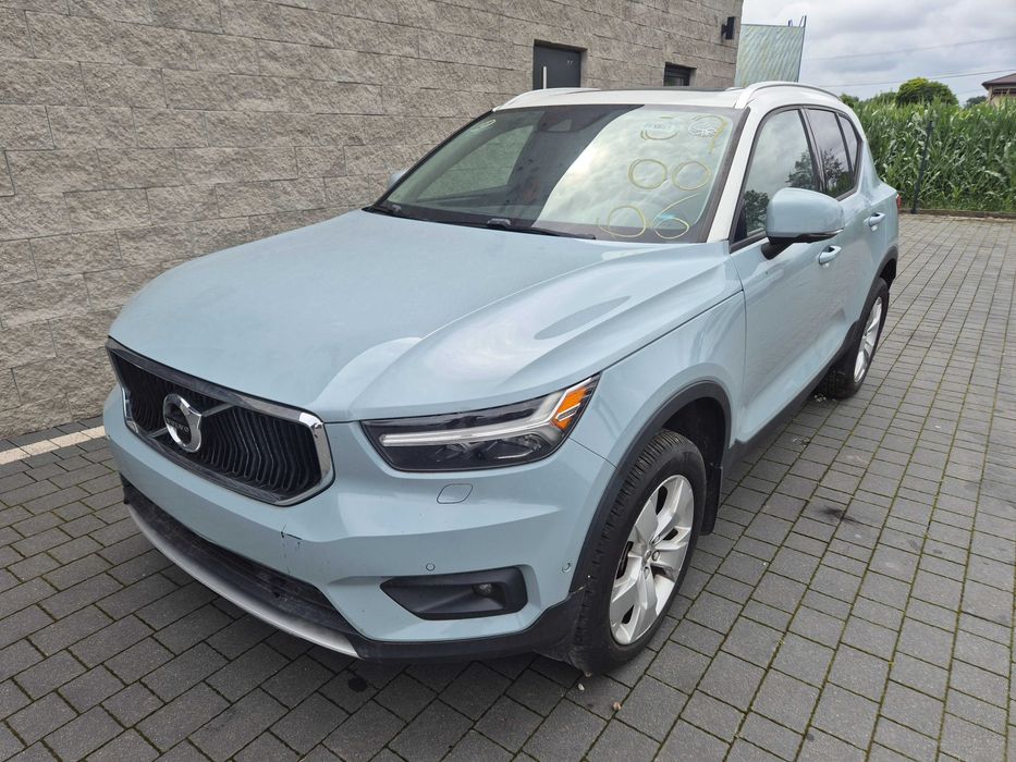 Volvo XC40 2.0 T5 uszkodzona skrzynia biegów