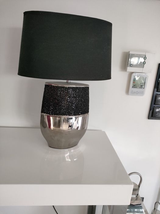 Lampa stolowa czarno srebrna