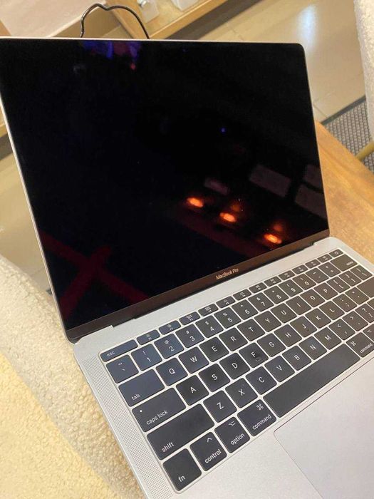 Ноутбук Apple MacBook Pro 13'' i5/8/128 Silver (MPXR2) 2017