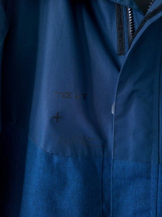 Przejściowa kurtka męska niebieska granatowa z kapturem na wiosnę