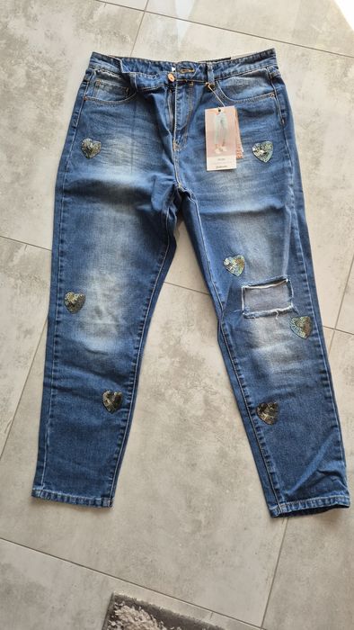 Spodnie damskie Stradivarius