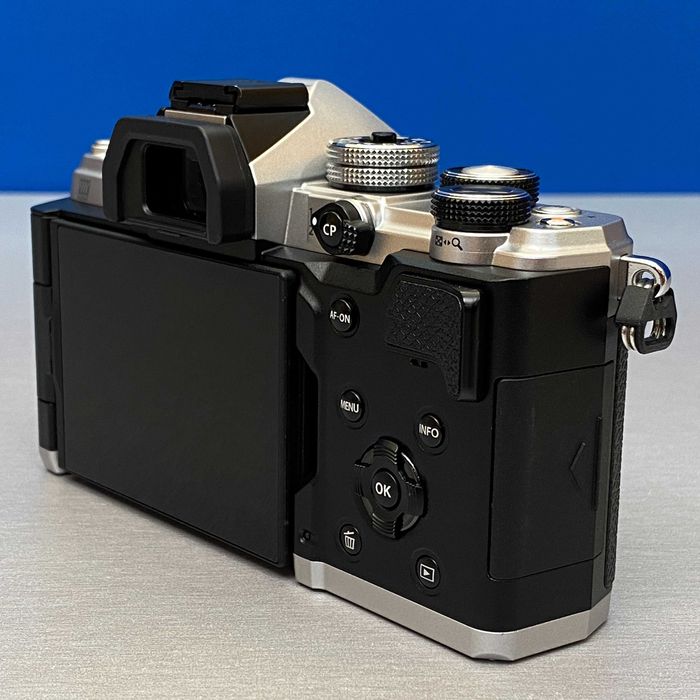 OM System OM-3 (Corpo) - 20.4MP | 3 ANOS DE GARANTIA