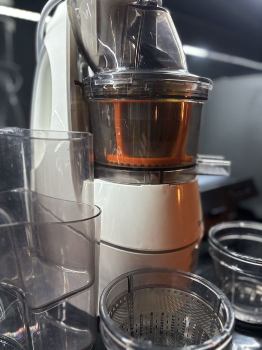 Berlinger wolnoobrotowa wyciskarka do owoców i warzyw MOCNA