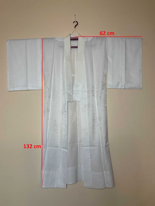 Biały Nagajuban - japońska bielizna pod kimono