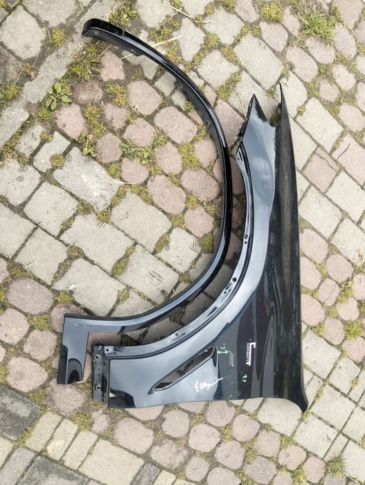 Крило BMW  бу ліве.