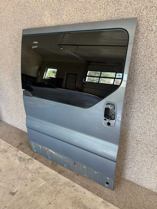 Drzwi prawe przesuwne Vivaro Trafic Primastar 02-14r