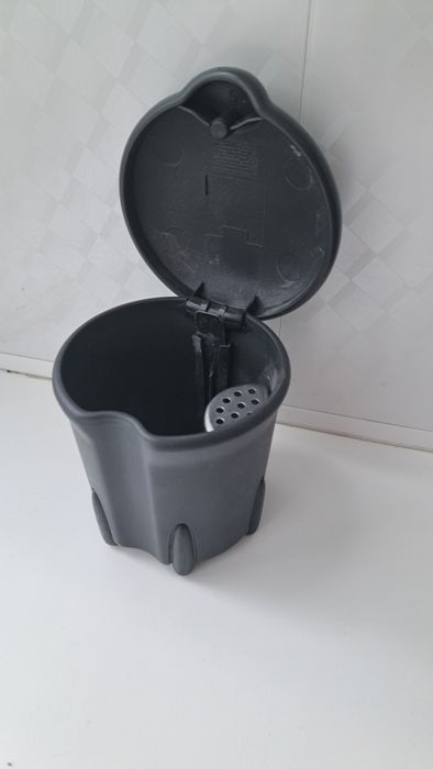 Пепельница Renault