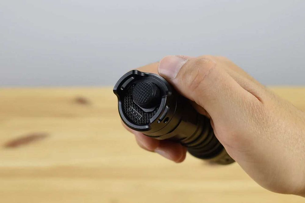 Nitecore P23i Потужний Тактичний Ліхтар 3000 Люмен 470 Метрів Type-C