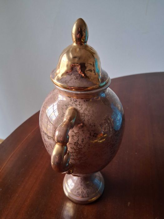 Louça antiga por apenas 15 euros