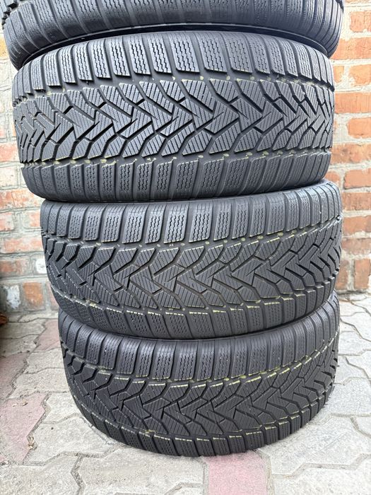Резина Зима б/у Uniroyal 235/50R18