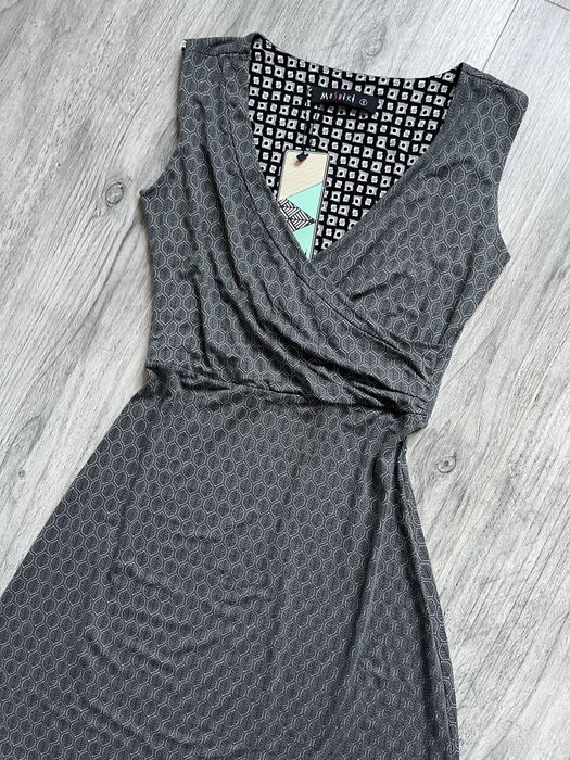 Elastyczna letnia sukienka nowa moshiki roz s