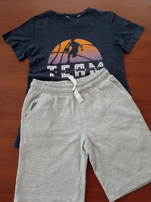 Zestaw spodenki+t-shirt Reserved roz. 140