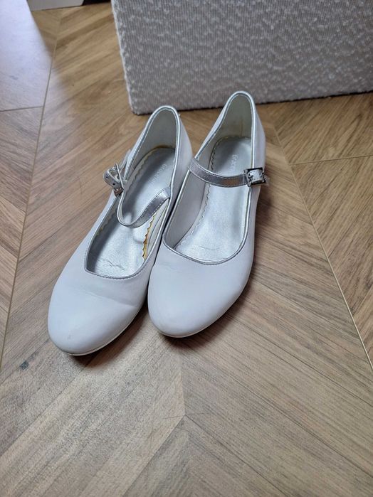 Buty lakierki komunijne rozm 35