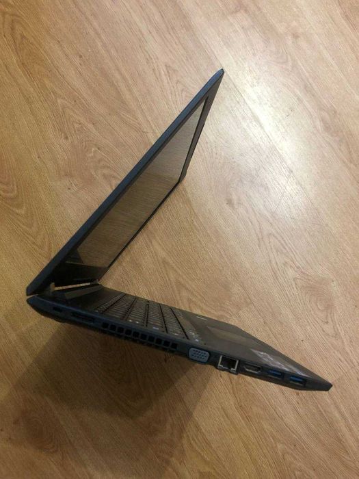Lenovo V510-15IKB (15.6"/i3-6006U/SSD 256GB/8GB/Win 11)