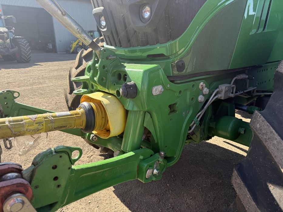 John Deere 6175 M