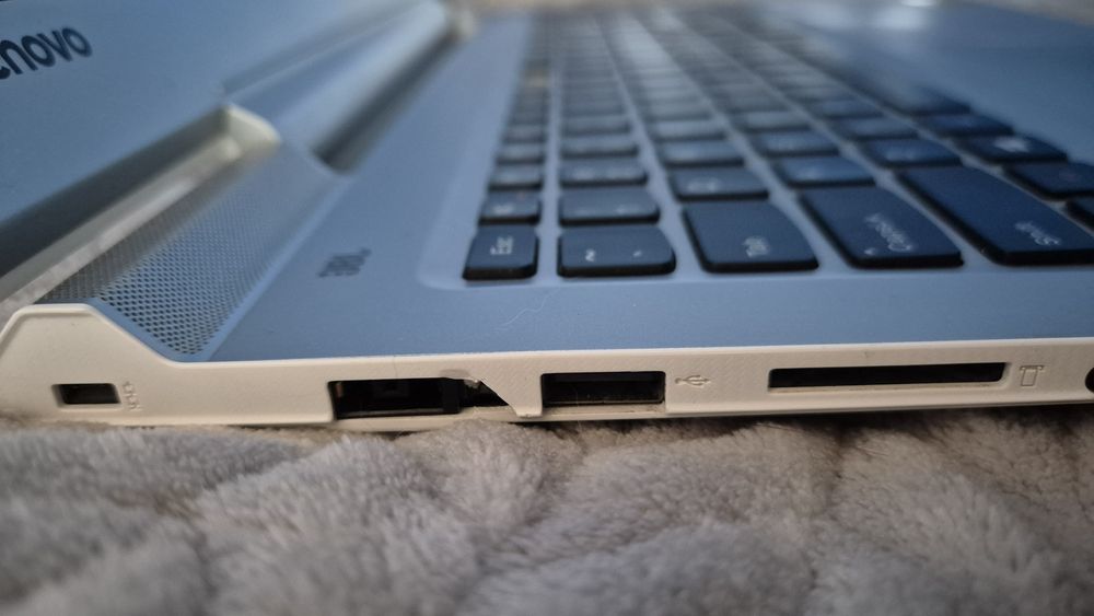 Lenovo Ideapad 700