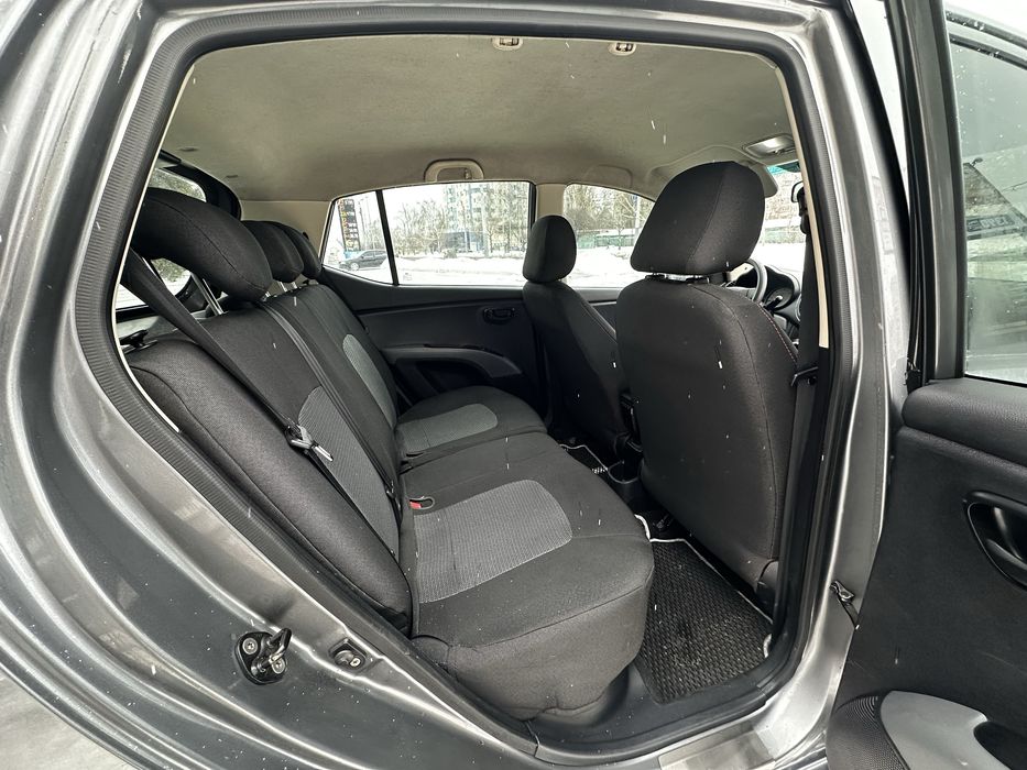 Hyundai і10 Офіційна