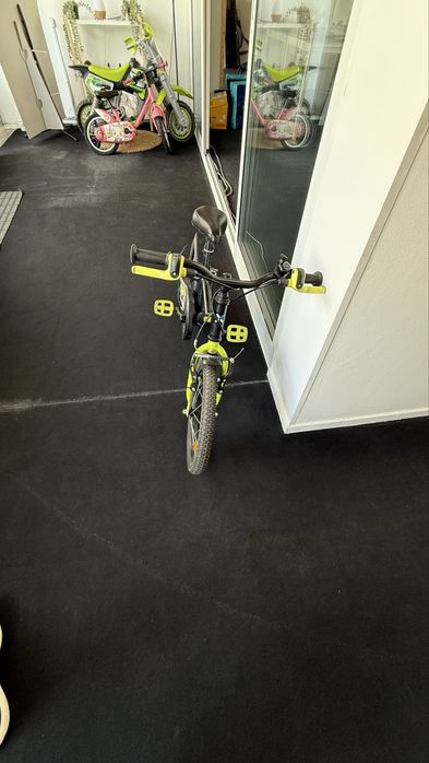 Bicicleta de crianca