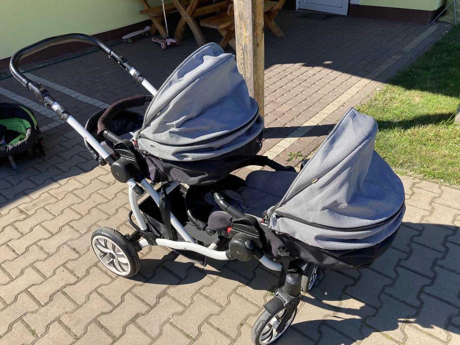 Wózek dla bliźniaków bliźniąt lub rok po roku Bebetto 42. Zestaw.