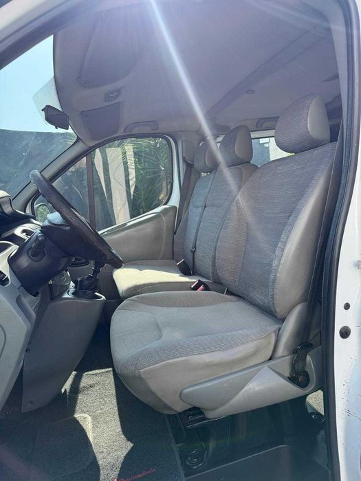 Renault Trafic 2.0 6 Lug