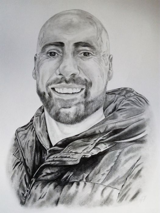 Faço desenhos / retratos a lápis