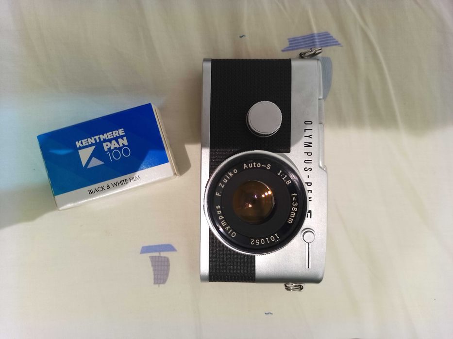 Maquinas fotograficas analógicas funcionais yashica, flexaret e olympus