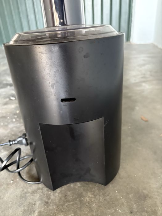 Máquina de fazer sumos da Braun