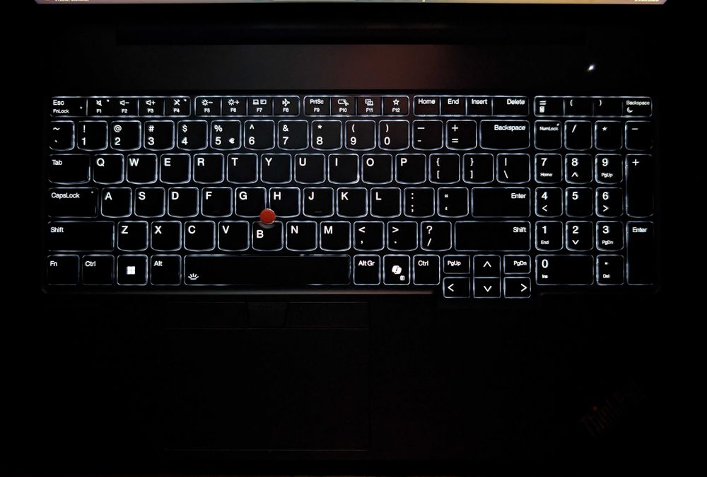 Laptop LENOVO ThinkPad E16 Gen 2/16"/AMD R7-7735HS-4.8G/16GB/1TB/Win11