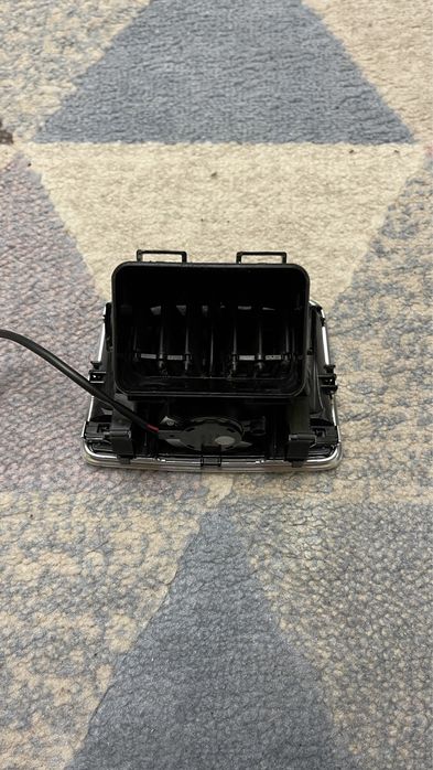 Повітропровід консолі центральна задня Audi Q3