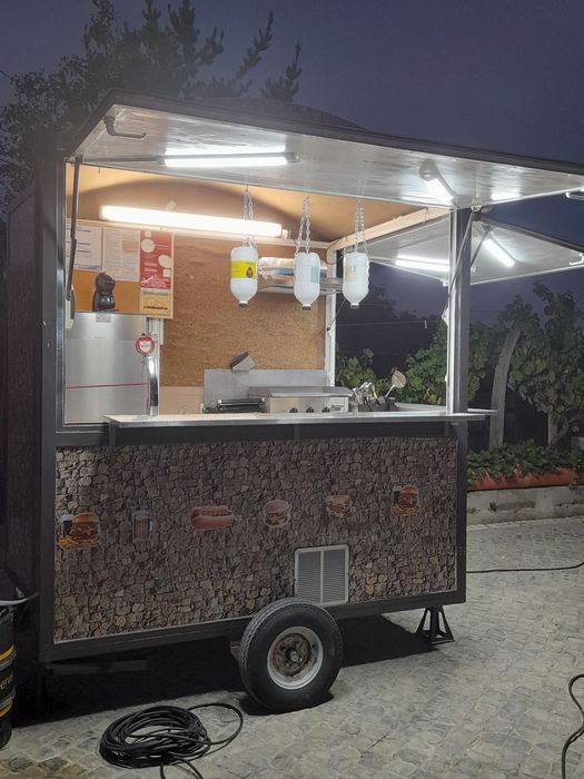 roloute bar equipada 
Medidas 1.5m por 2 metr