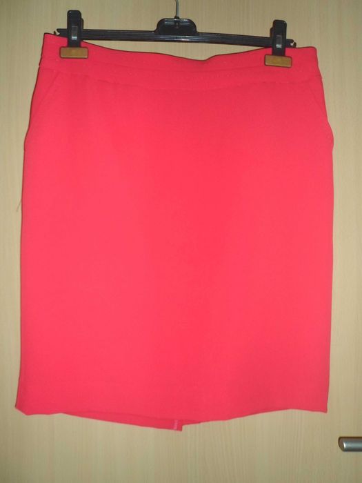 saia com bolsos  para mulher da marca YERA