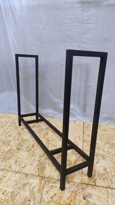 Stojak na drewno kominkowe