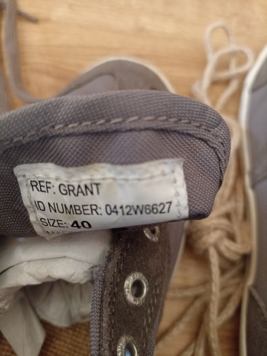 Trampki nowe szare r. 40