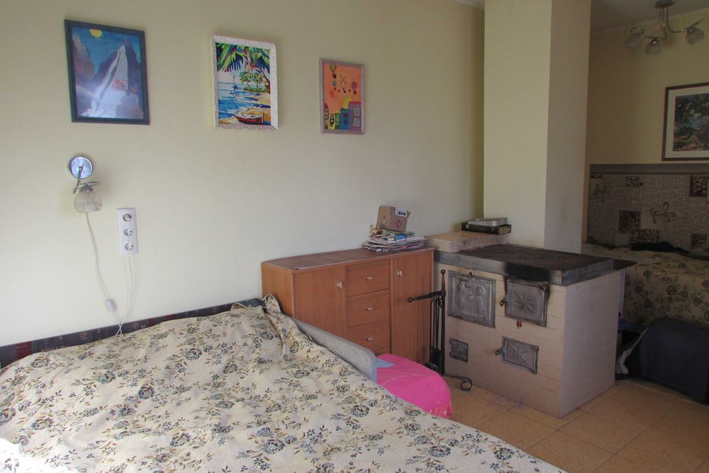 ПУХІВКА. Земельна ділянка 14 соток. Будинок 50 м2.
