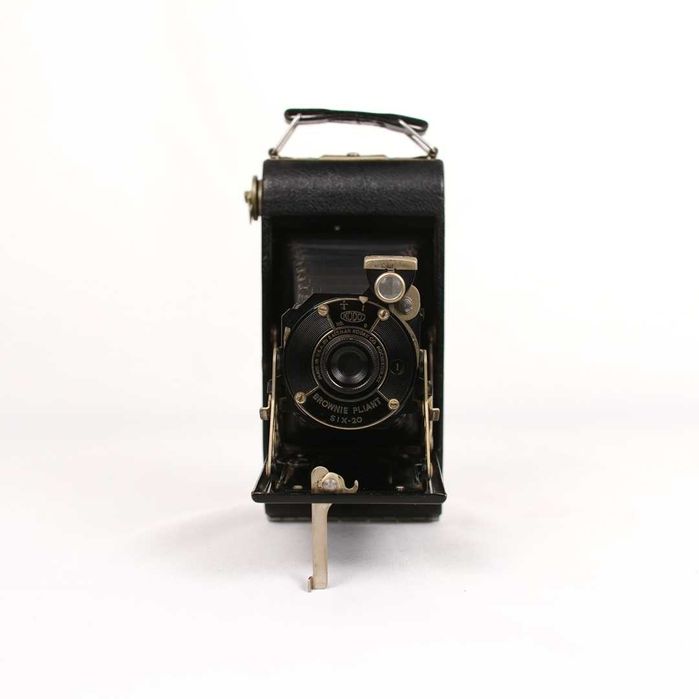 Máquina fotográfica de fole Kodak Brownie Pliant Six-20